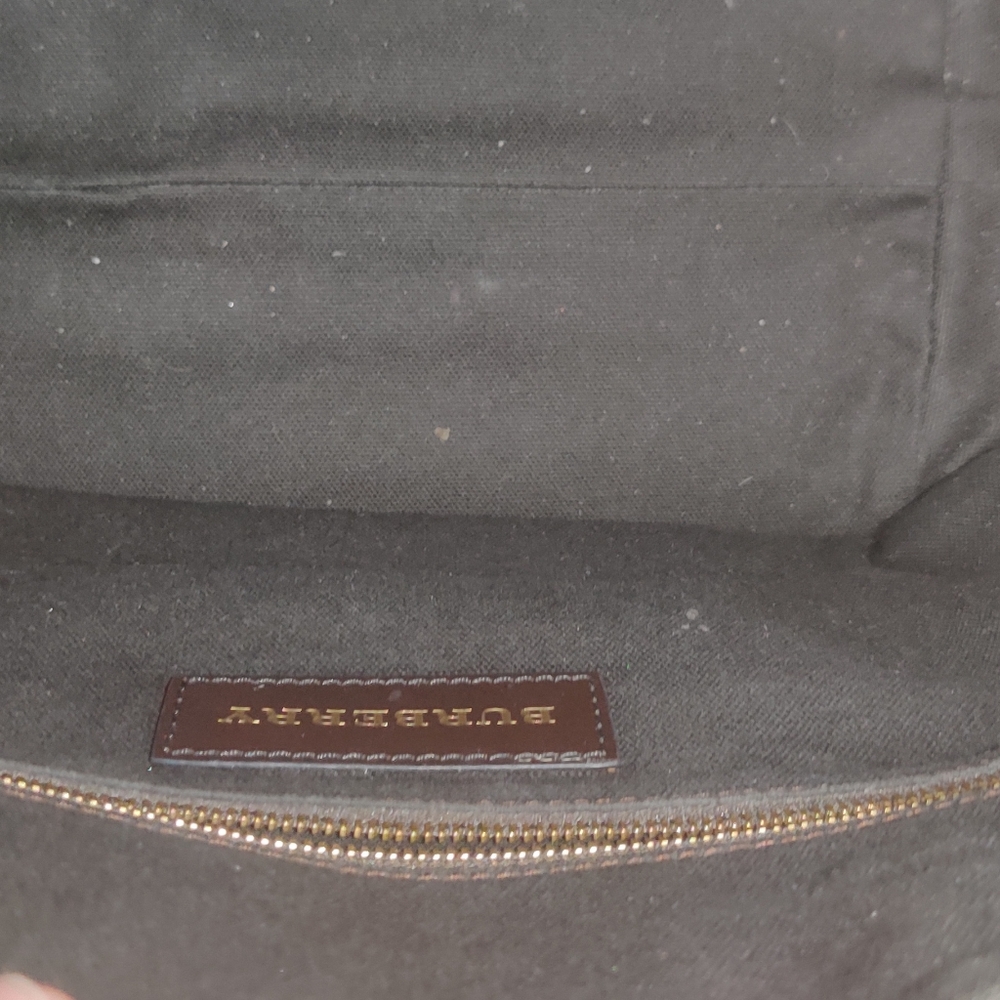 Burberry  bag and wallet - Picture 6 of 7